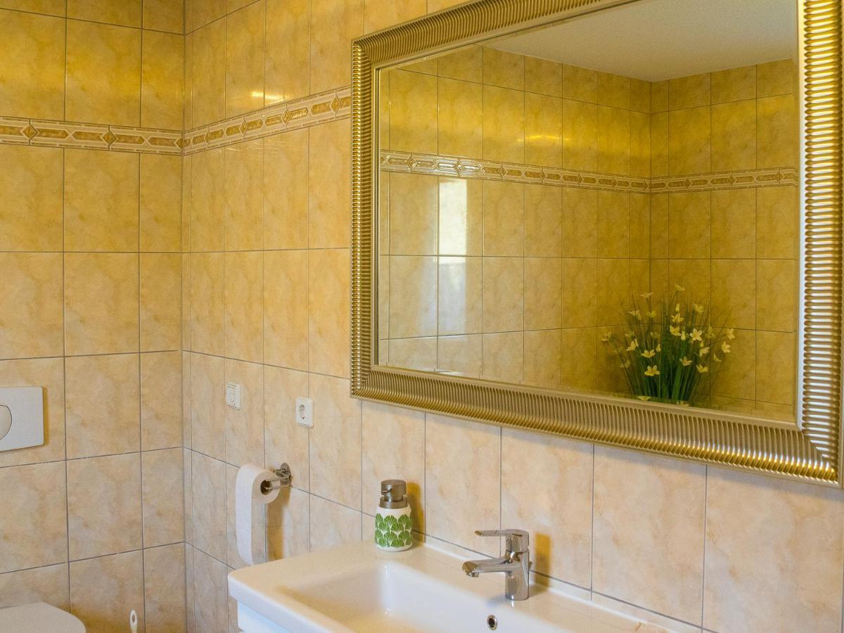 Geraeumige Ferienwohnung In Kindelbrueck Fuer Bis Zu 4 Personen - Barriefrei Esterno foto